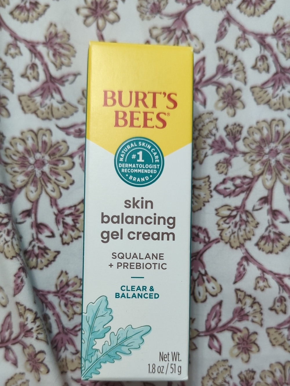 Burt's Bees Skin Balancing Gel Cream — Yellow & White
